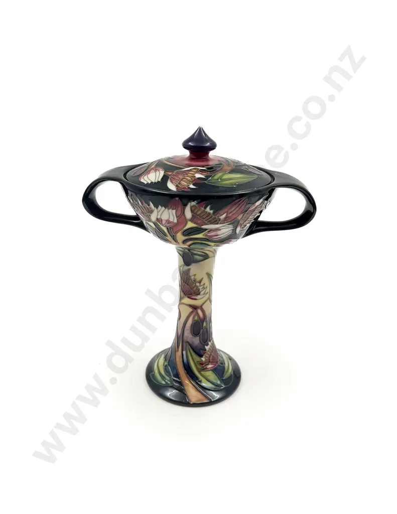 Moorcroft Lidded Vase together with Original Box Image 1++