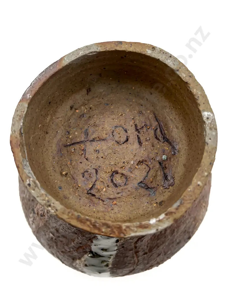 Pottery Slab Vase together with Other Pottery Vase Image 1++