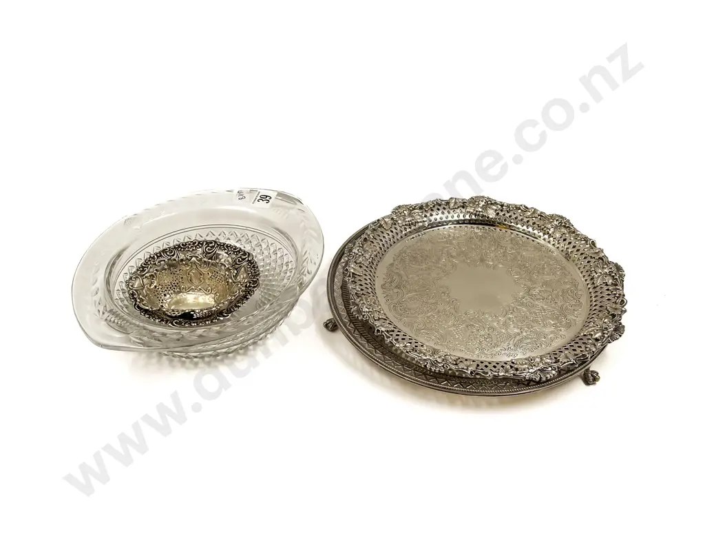 Two S/S Bonbon Dishes together with Assorted Circular Trays etc Image 1++