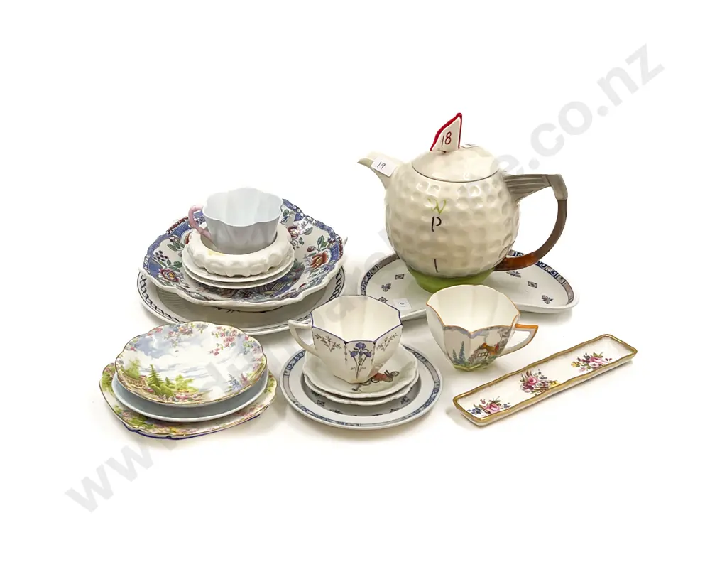 Small Quantity of Assorted Fancy China incl Shelley Image 1++