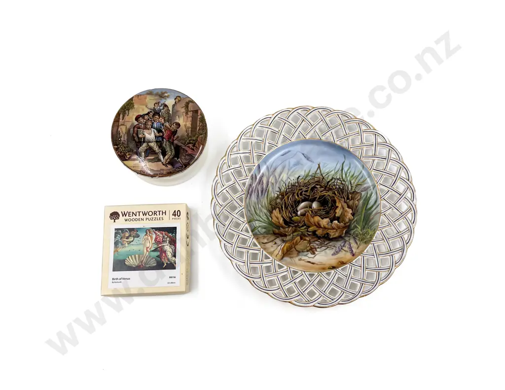 Victorian Paste Pot and Assorted Image 1++