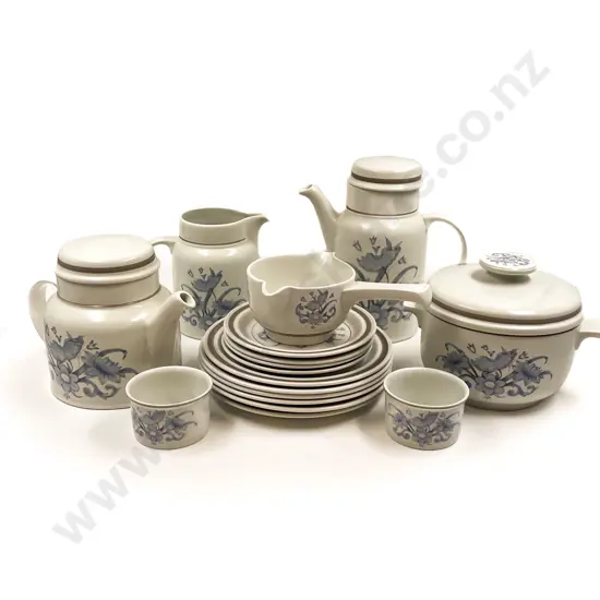 RD Lambeth Stoneware "Inspiration" Pattern Part Dinner Service
