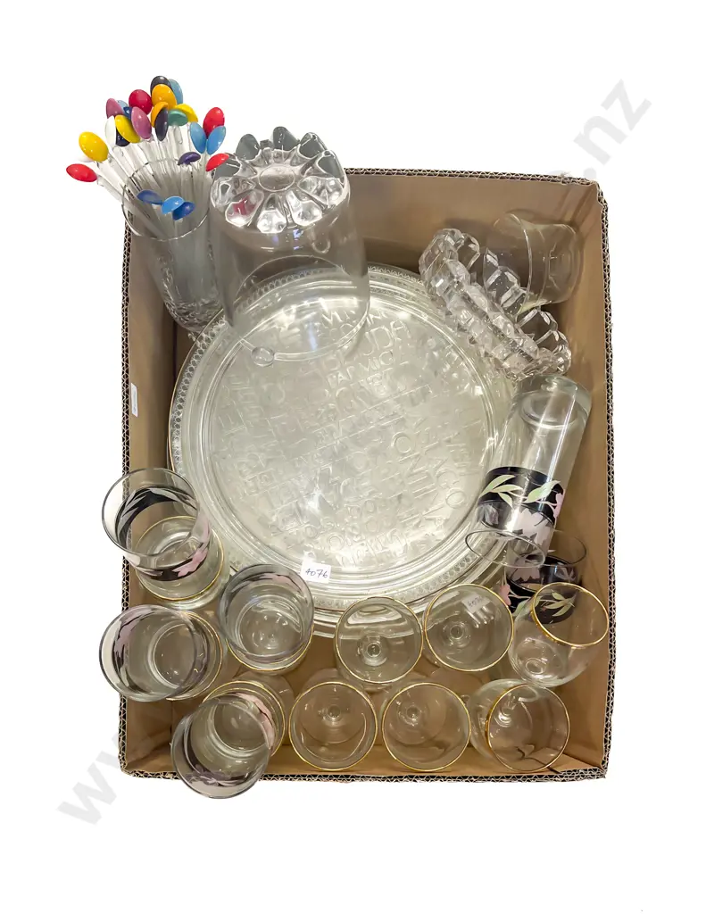Box Quantity of Assorted Glass Ware Image 1++