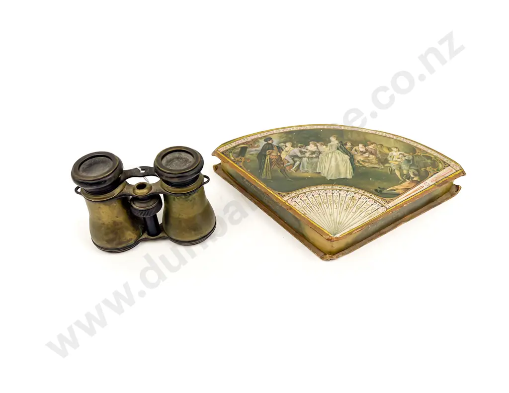 Ivory Fan together with Binoculars Image 1++