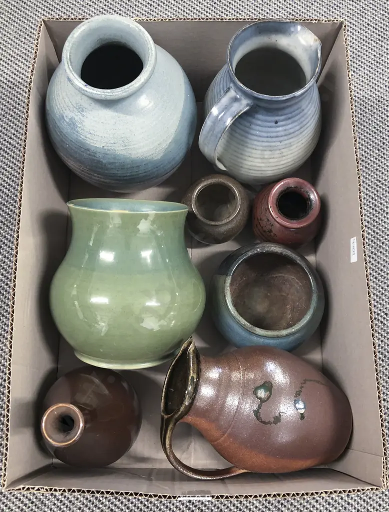 Box of Assorted Pottery Image 1++