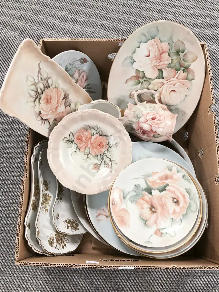 Box of Assorted China Image 1++