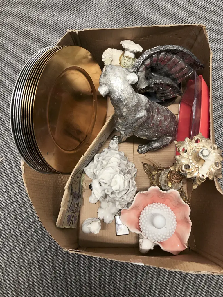 Box Qty of Assorted Ornaments etc Image 1++
