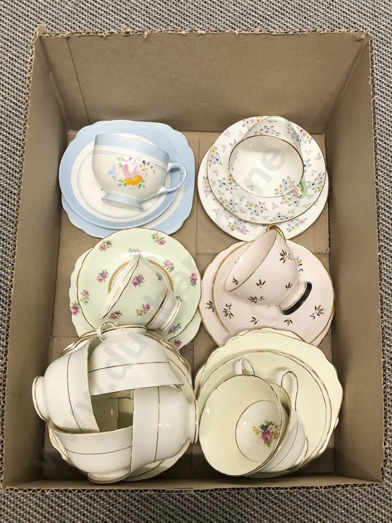 Box of Assorted Fancy Tea China Image 1++