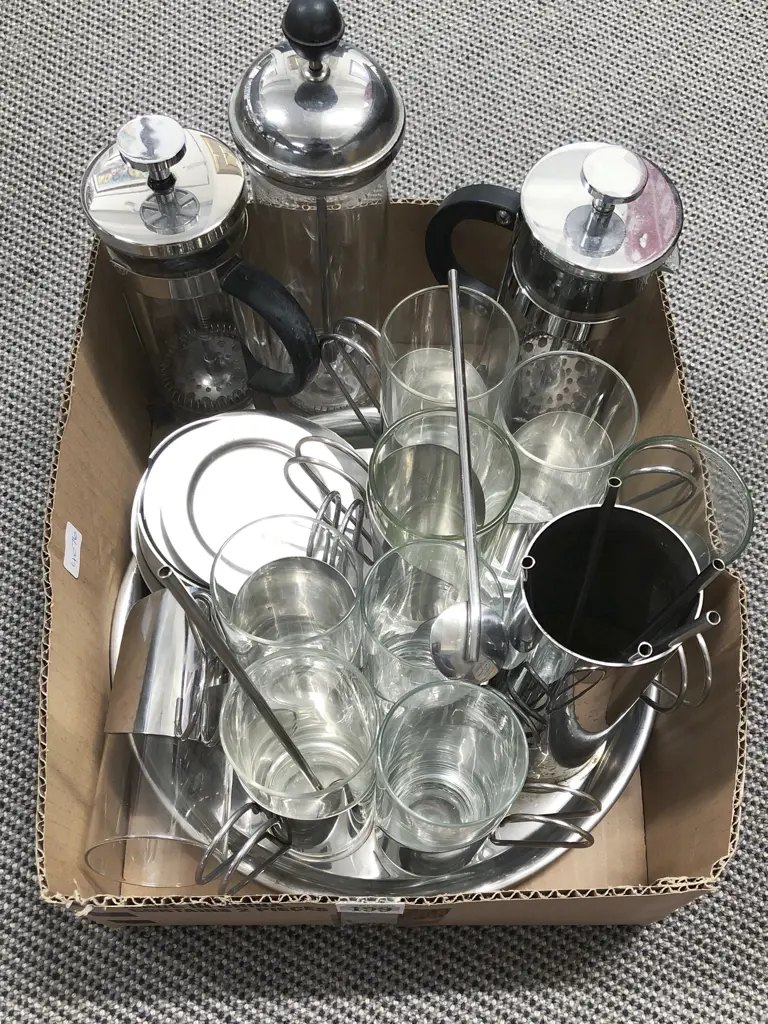 Quantity of Assorted Modern Coffee Cups & Plungers etc Image 1++
