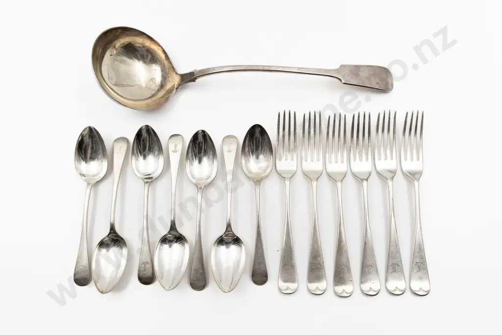 S/P Soup Ladle Image 1++