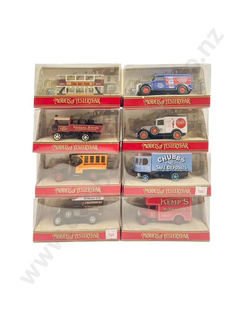 Eight Models of Yesteryear Window Pictorial Backed Boxed Models Image 1++