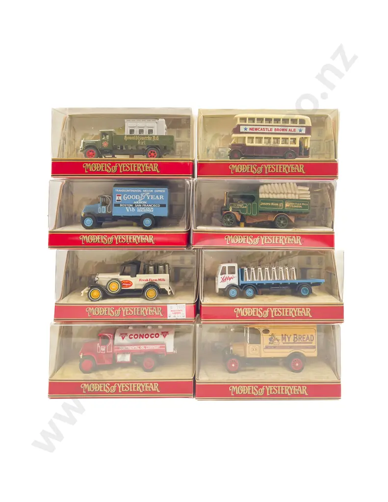 Eight Models of Yesteryear Window Pictorial Backed Boxed Models Image 1++