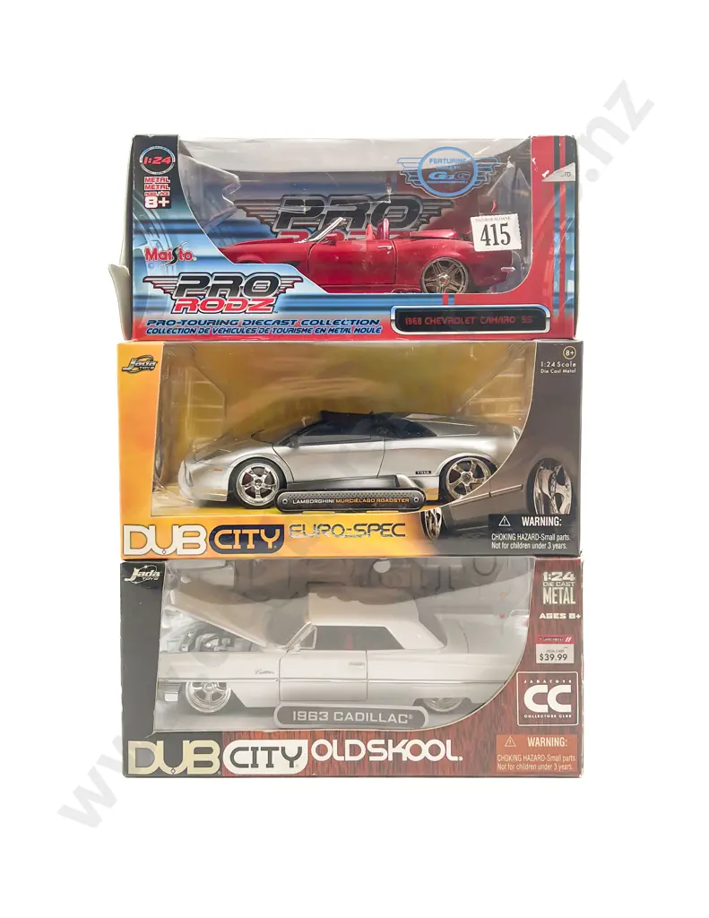 Dub and Maisto 1-24 Scale Models Image 1++