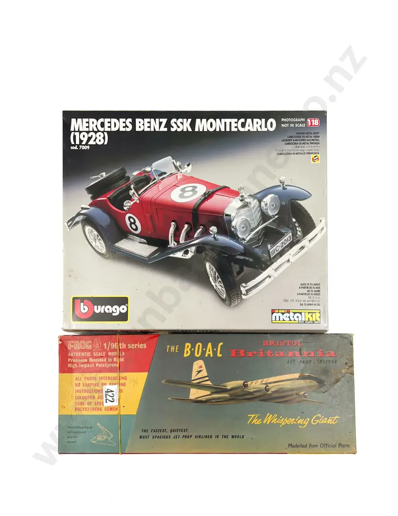 Burago Mercedes 1-18 Scale Boxed Model Kit and Vintage BOAC Model (Incomplete) Image 1++