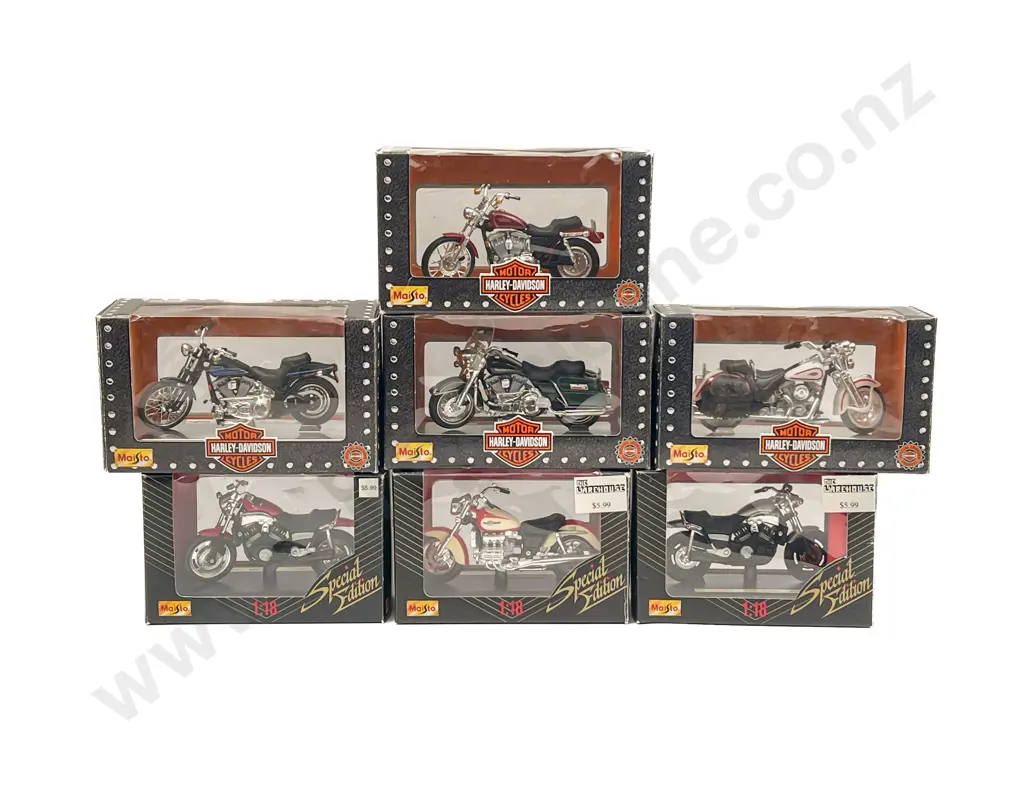 Seven Maisto 1-18 Scale Motorbike Models Image 1++