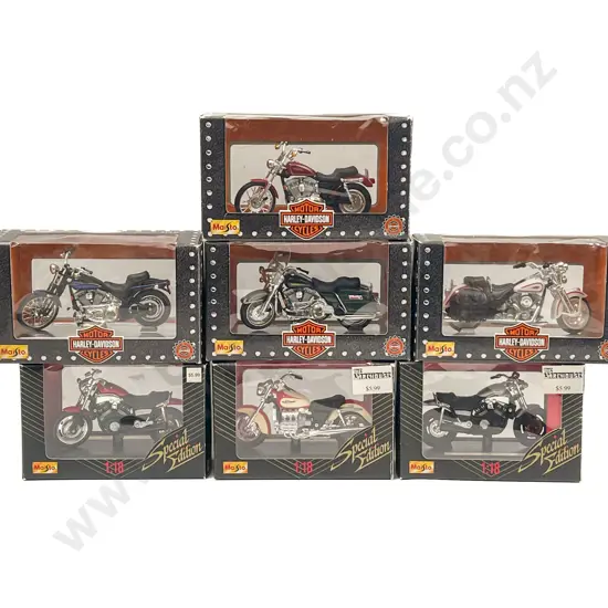 Seven Maisto 1-18 Scale Motorbike Models