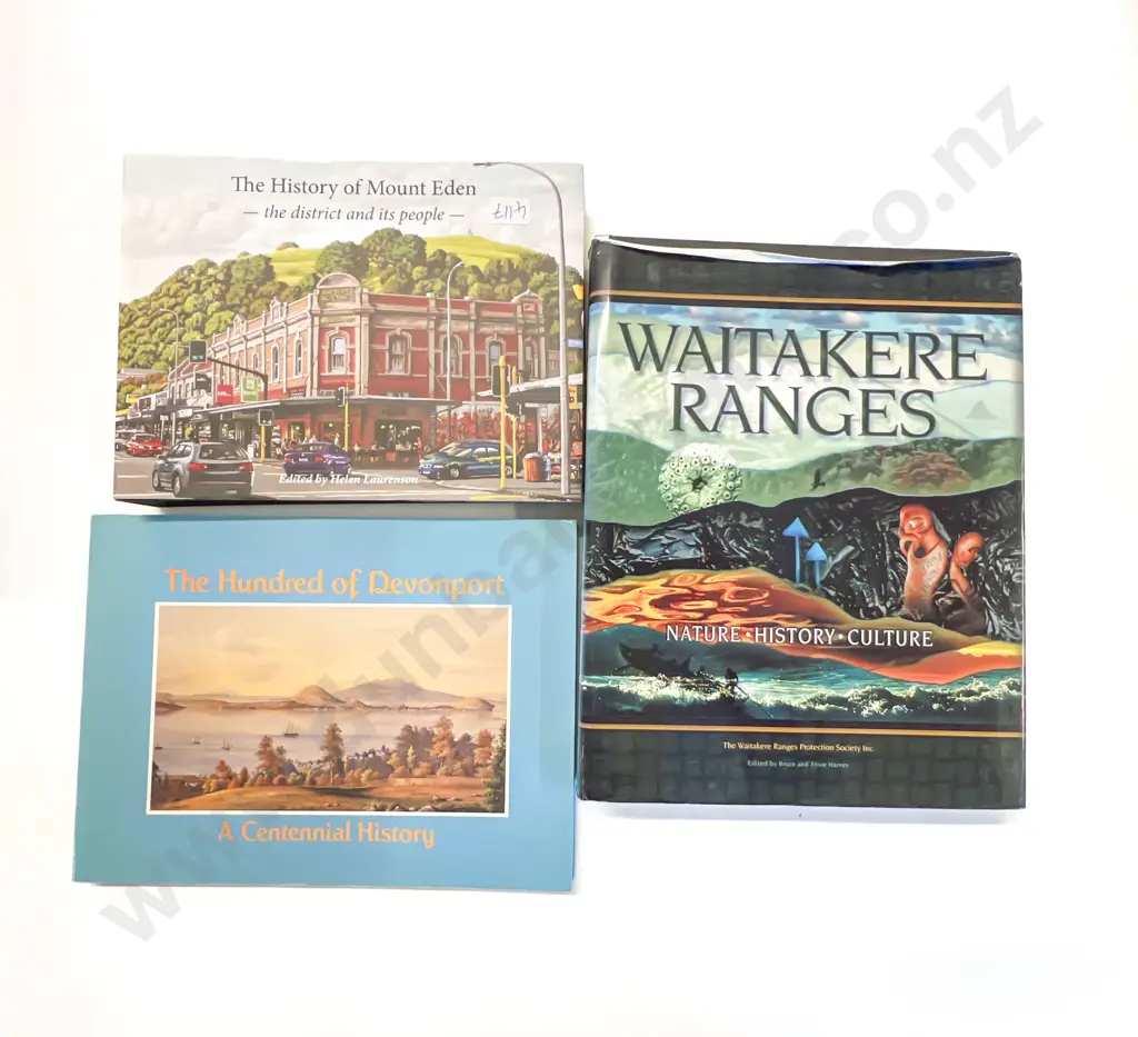 Three Assorted NZ Reference Volumes Image 1++