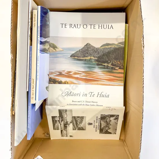 Box of Assorted NZ Reference Pamphlets etc
