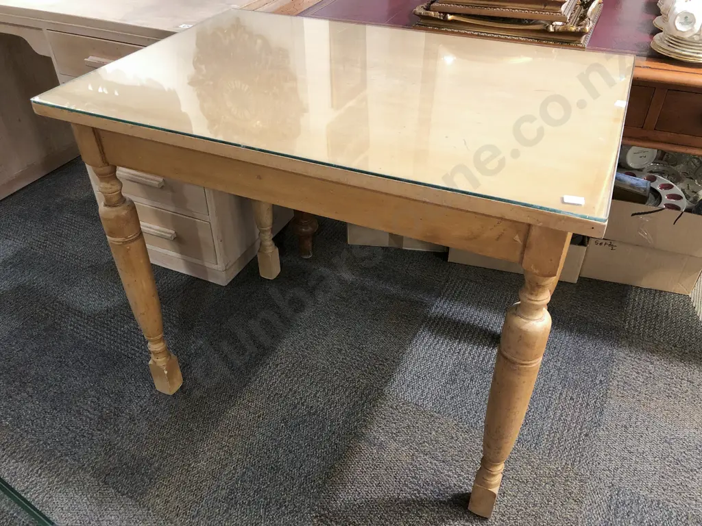 Limed Oak Desk & Side Table Image 1++