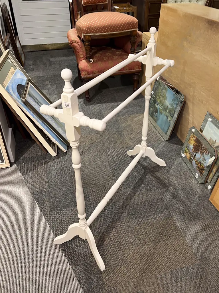 White Painted Towel Rail Image 1++