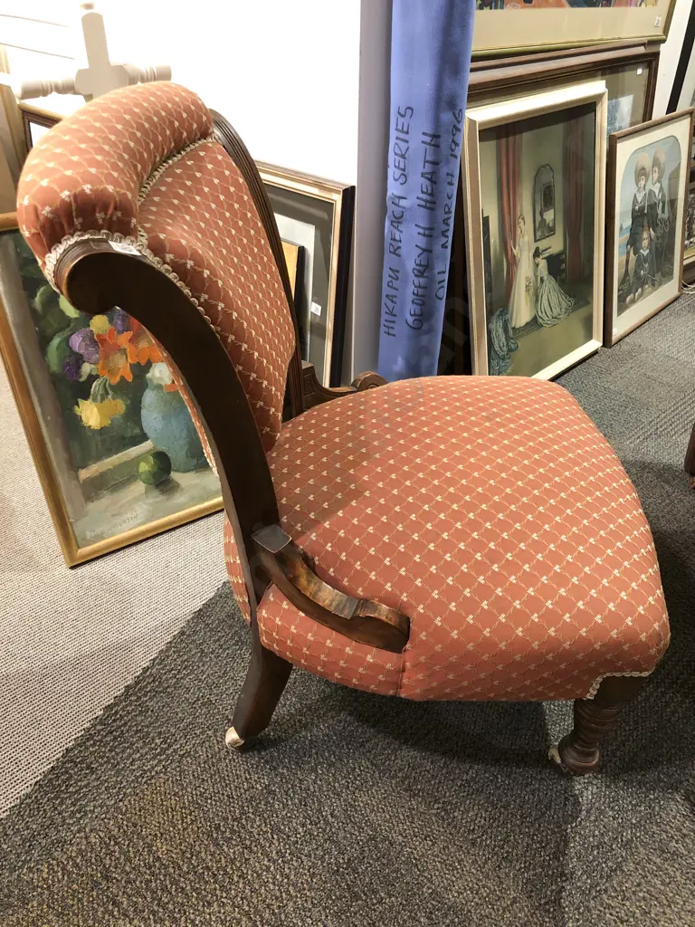 Colonial Nursing Chair Image 1++