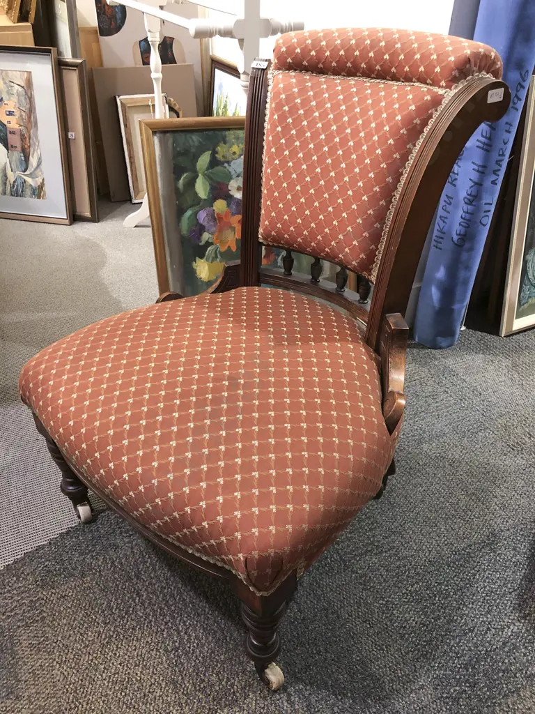 Colonial Nursing Chair Image 1++