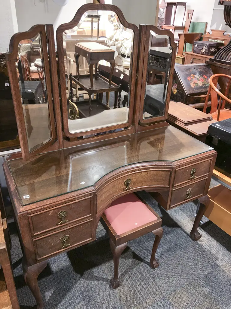 Oak Mirror Back Dressing Table with Associated Stool Image 1++