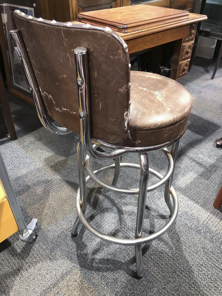 Swivel Bar Stool Image 1++