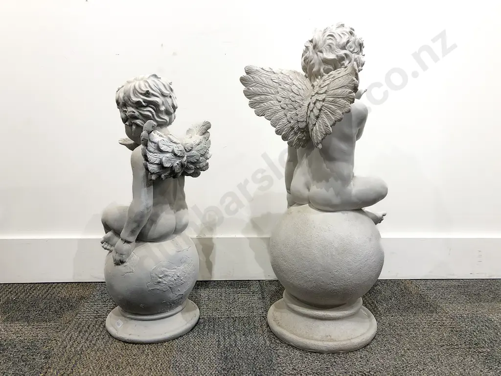 Graduated Pair of Resin Cherub Ornaments Image 1++