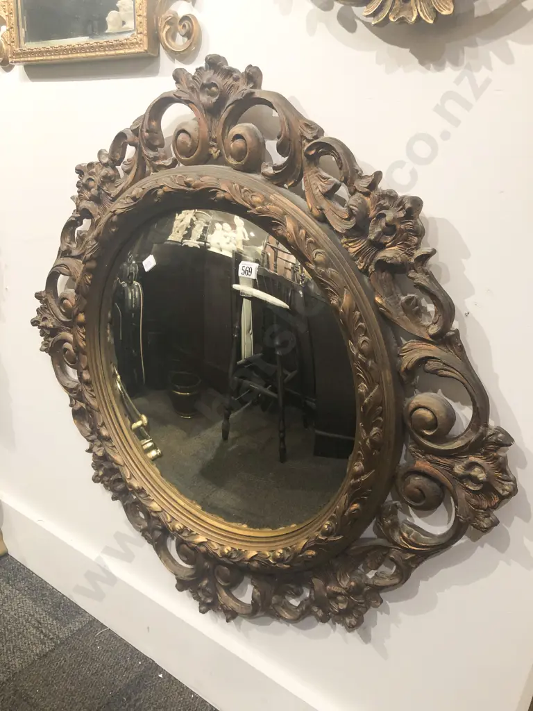 Decorative Gilt Painted Convex Mirror Image 1++