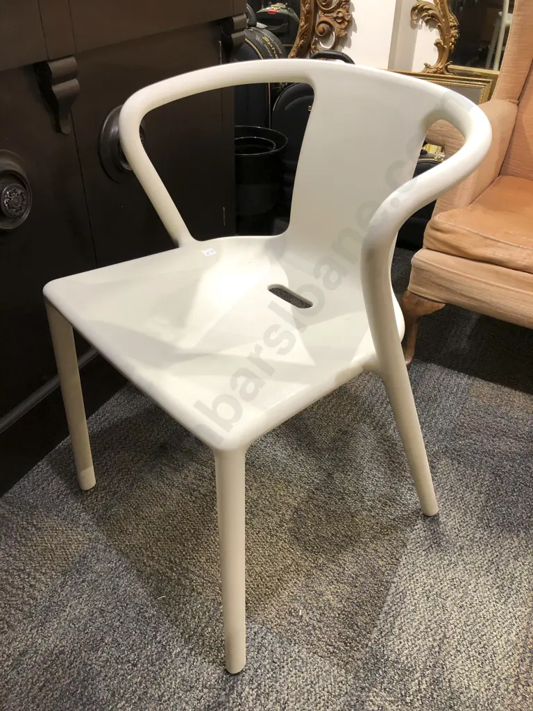 Jasper Morrison Design Air-Armchair Image 1++