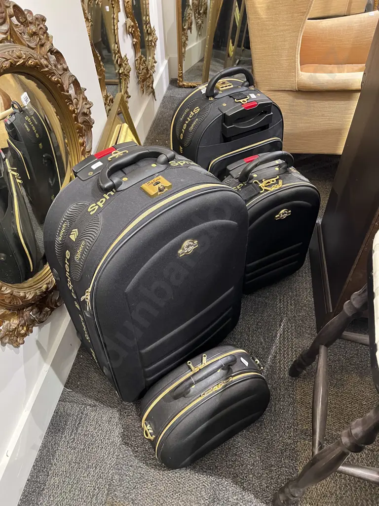 Graduated Set of Three Trundler Luggage Bags Together with Matching Travel Handbag Image 1++
