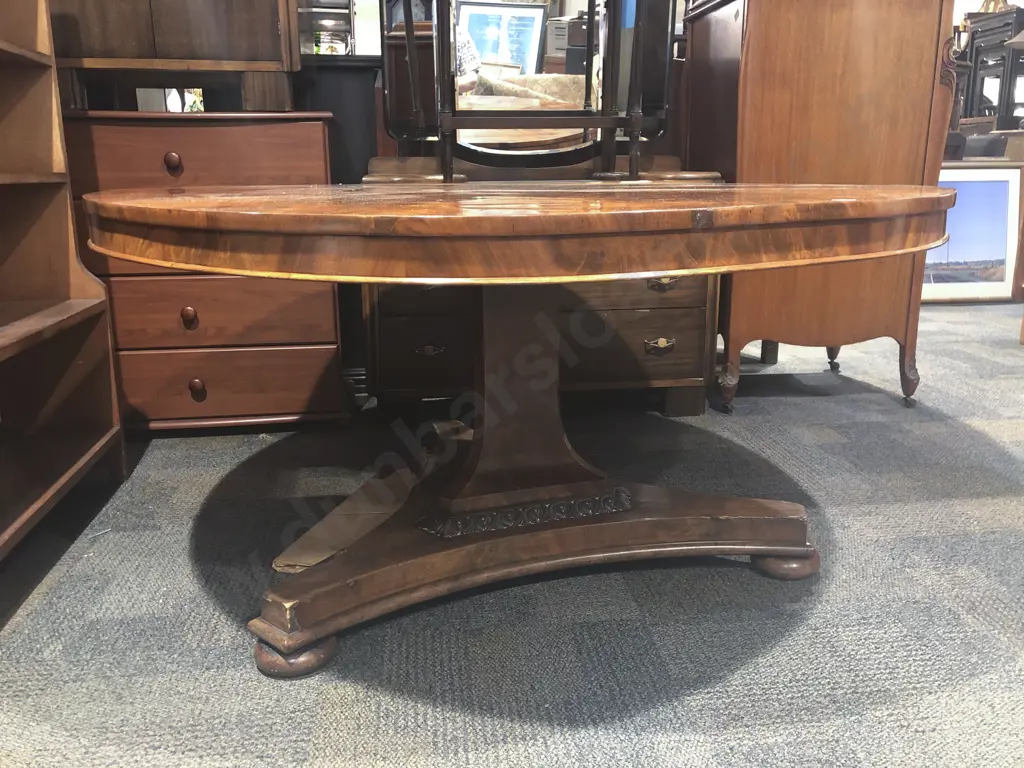 WM IV Flame Mahogany Veneer Circular Snap Top Breakfast Table Image 1++
