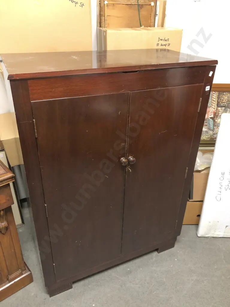 Mahogany Manrobe Image 1++