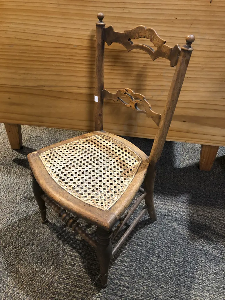 Antique Wycombe Seated Doll's Chair Image 1++