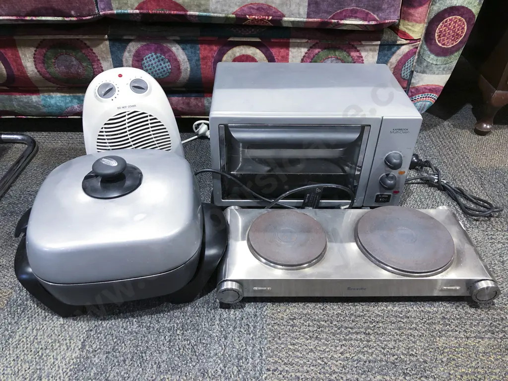 Quantity of Assorted Kitchen Appliances Together with Heater Image 1++
