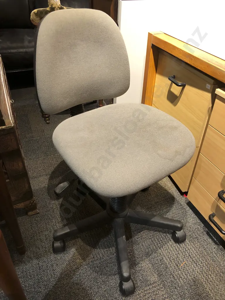 Office Desk Together with Other Unassembled Desk and Office Chair Image 1++