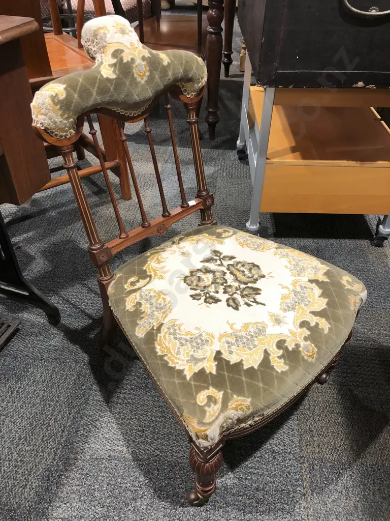 Victorian Spindle Back Nursing Chair Image 1++