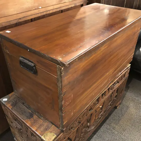 Rimu Blanket Chest