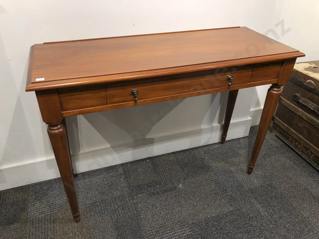 Rimu Single Drawer Hall Table Image 1++