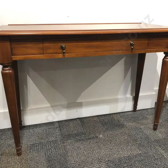 Rimu Single Drawer Hall Table