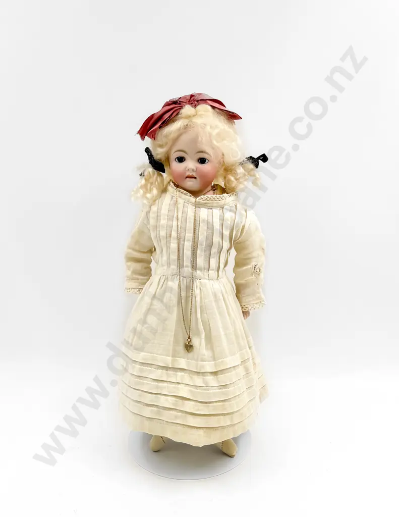 Possible Hertel Schwab & Co Bisque Dome Head Shoulder Plate Doll Image 1++
