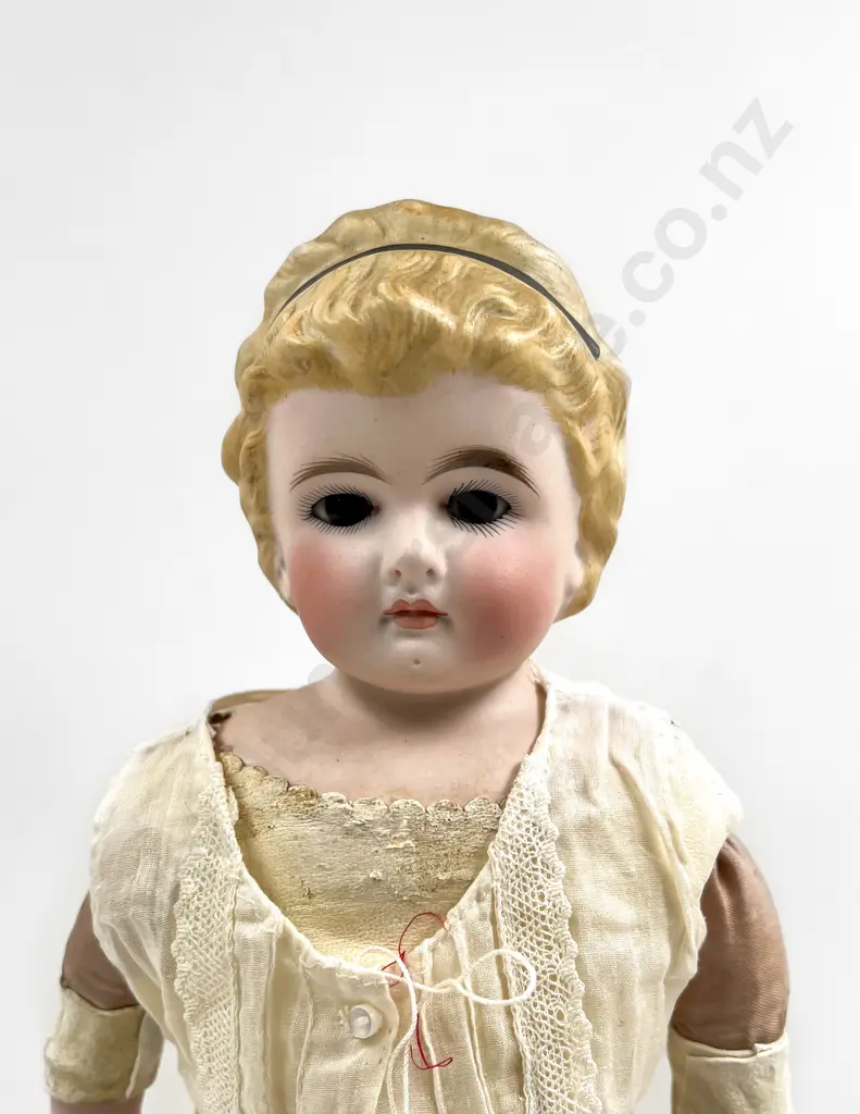 German Parian Bisque Shoulder Plate Doll Image 1++