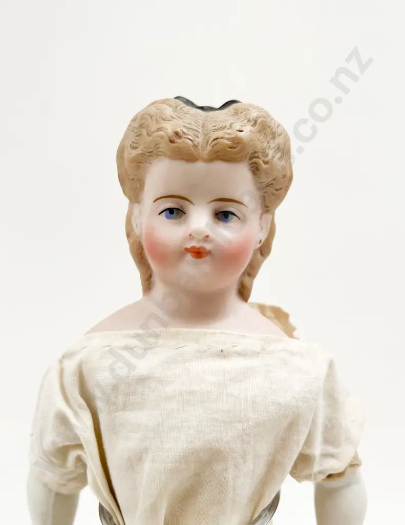 German Parian Bisque Shoulder Plate Doll Image 1++