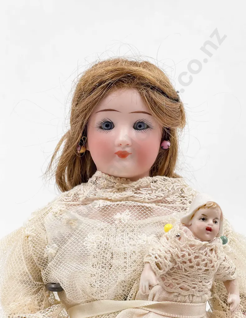 Simon & Halbig 'Little Woman' Bisque Shoulder Plate Doll Image 1++