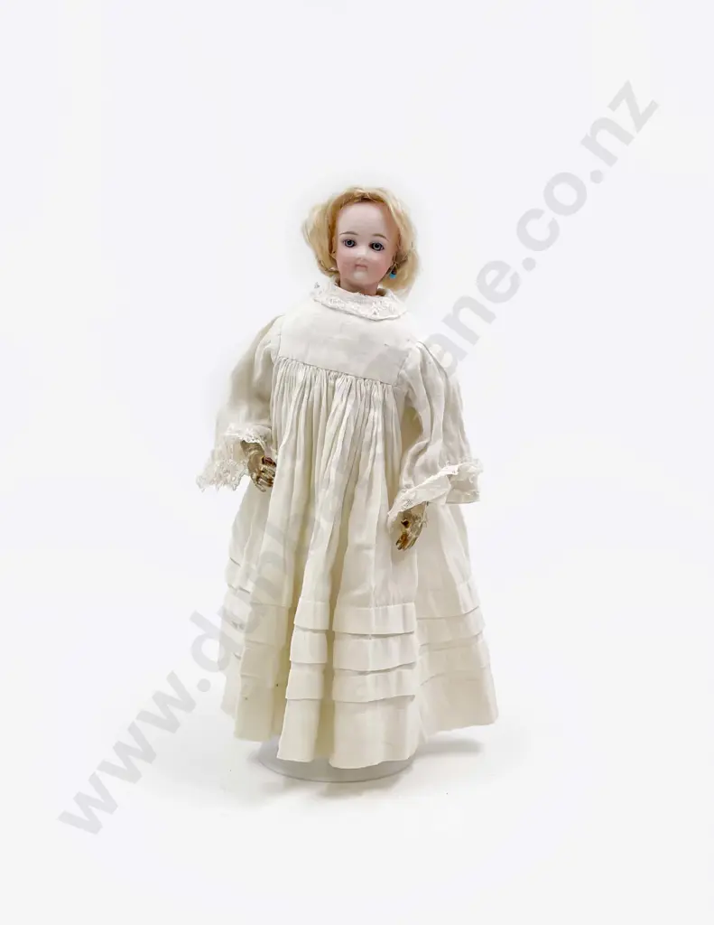Gaultier Type Bisque Shoulder Plate Doll Image 1++