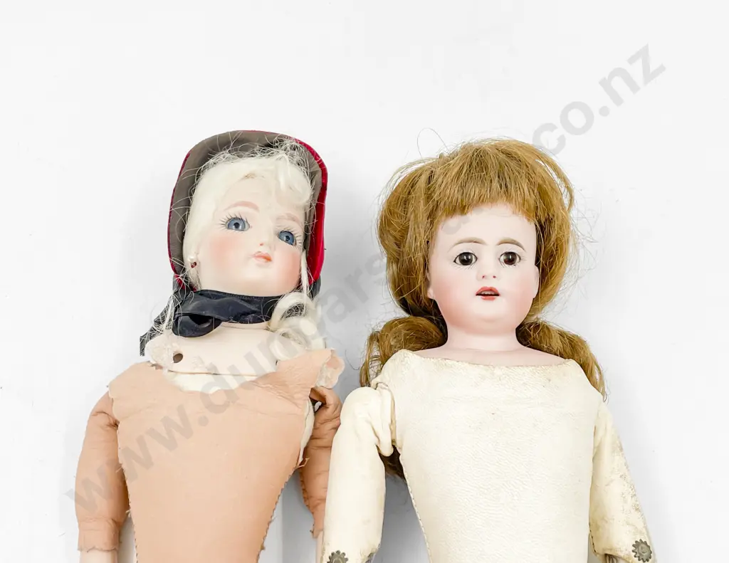 German Bisque Shoulder Plate Fashion Doll Image 1++