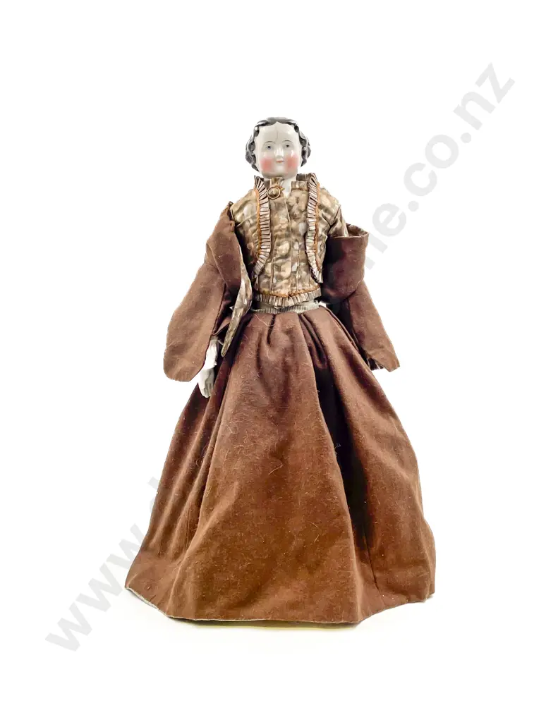 Victorian Glazed China Shoulder Plate Doll Image 1++