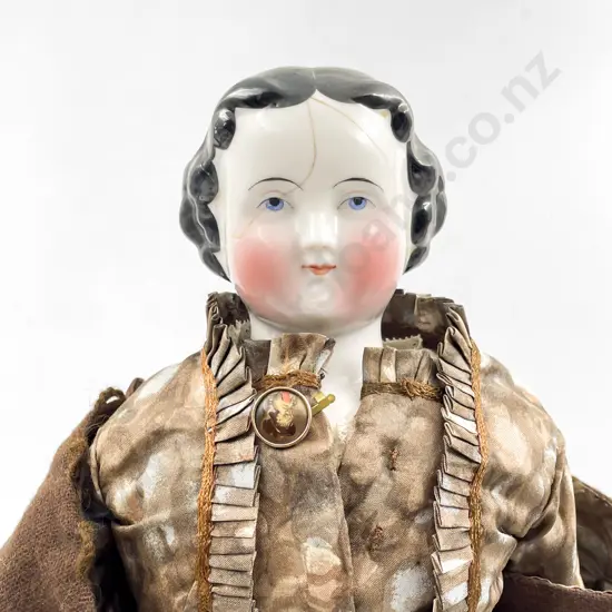Victorian Glazed China Shoulder Plate Doll