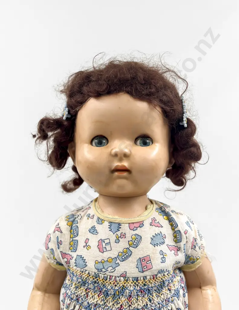 NZ Pedigree All Hard Plastic Walkie Talkie Doll Image 1++